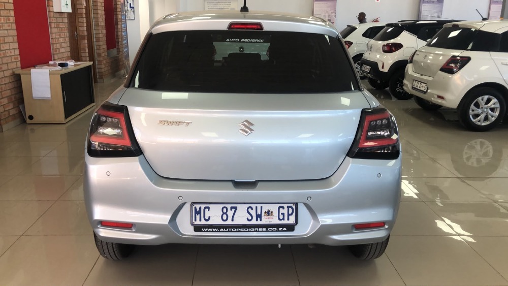 2025 SWIFT 1.2 GL