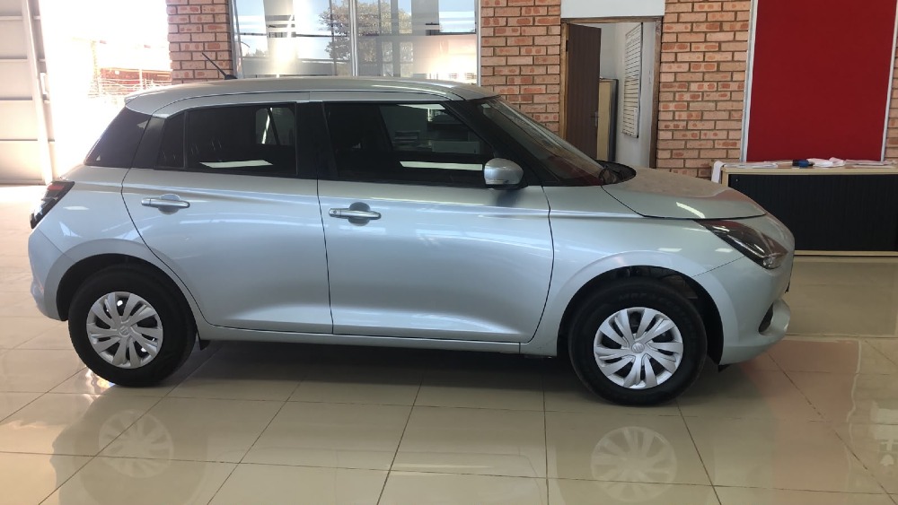 2025 SWIFT 1.2 GL