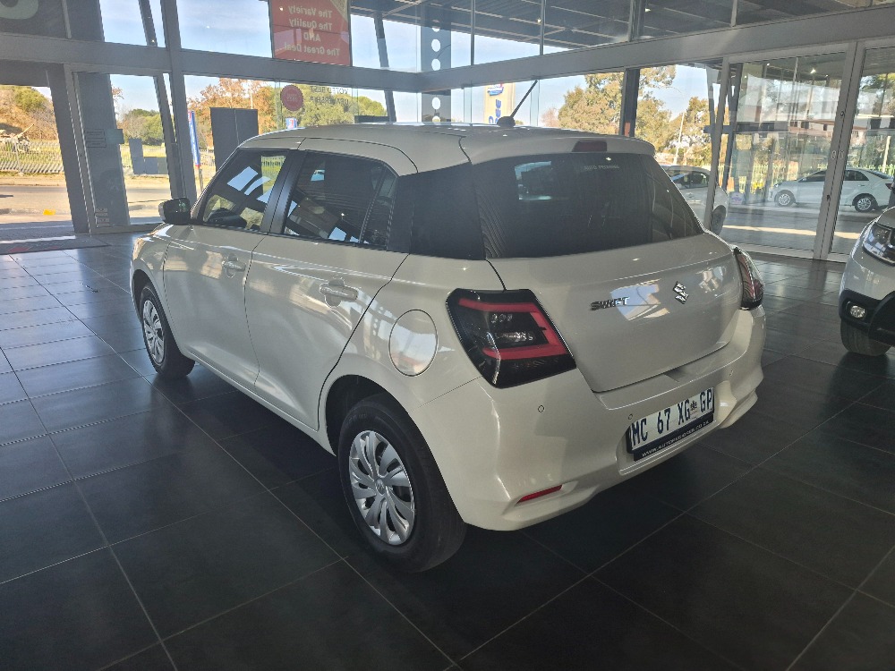 2025 SWIFT 1.2 GL