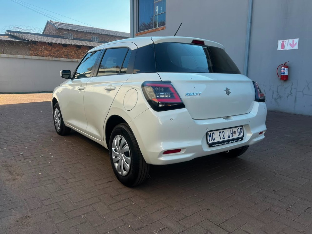 2025 SWIFT 1.2 GL