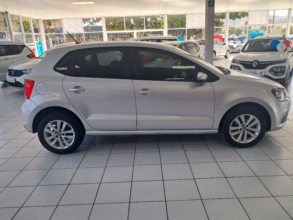 2023 POLO VIVO 1.6 COMFORTLINE TIP (5DR)
