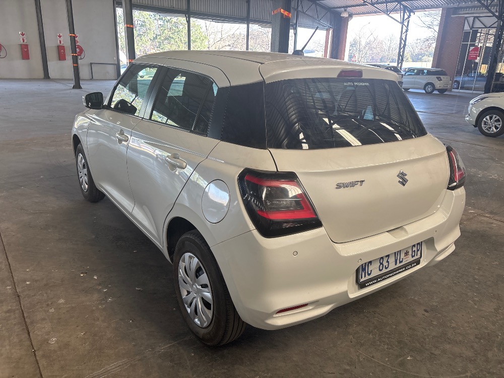 2025 SWIFT 1.2 GL