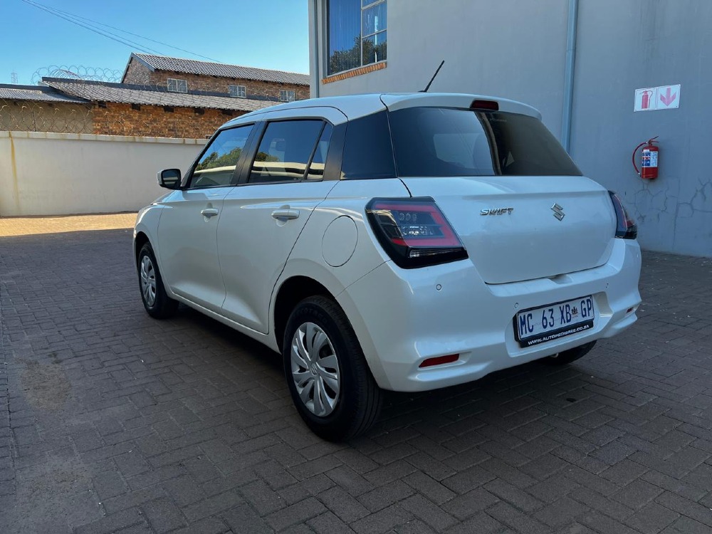2025 SWIFT 1.2 GL