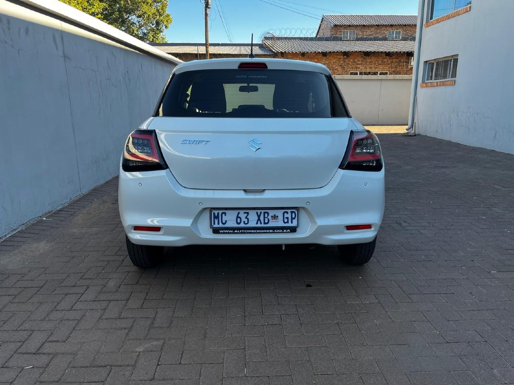 2025 SWIFT 1.2 GL