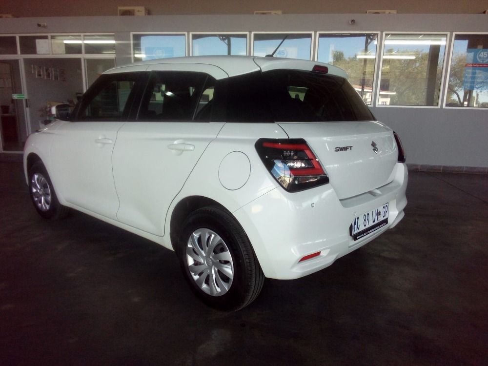 2025 SWIFT 1.2 GL