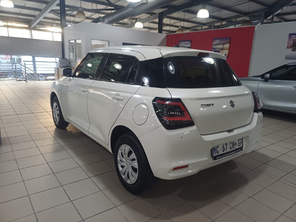 2025 SWIFT 1.2 GL