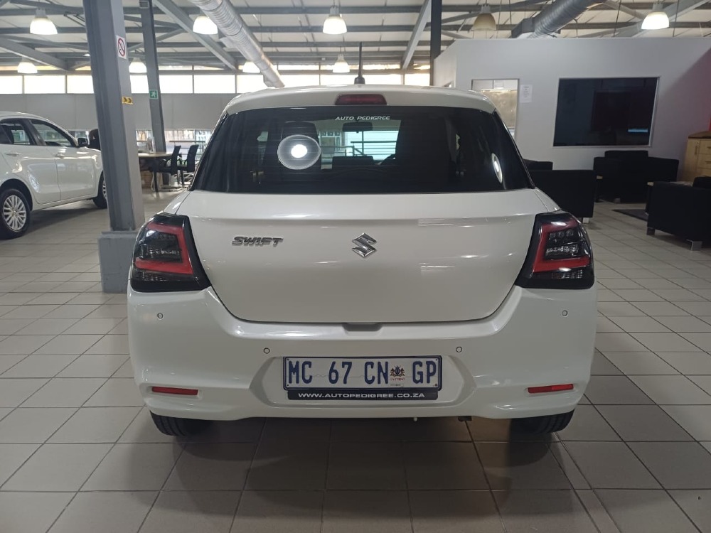 2025 SWIFT 1.2 GL