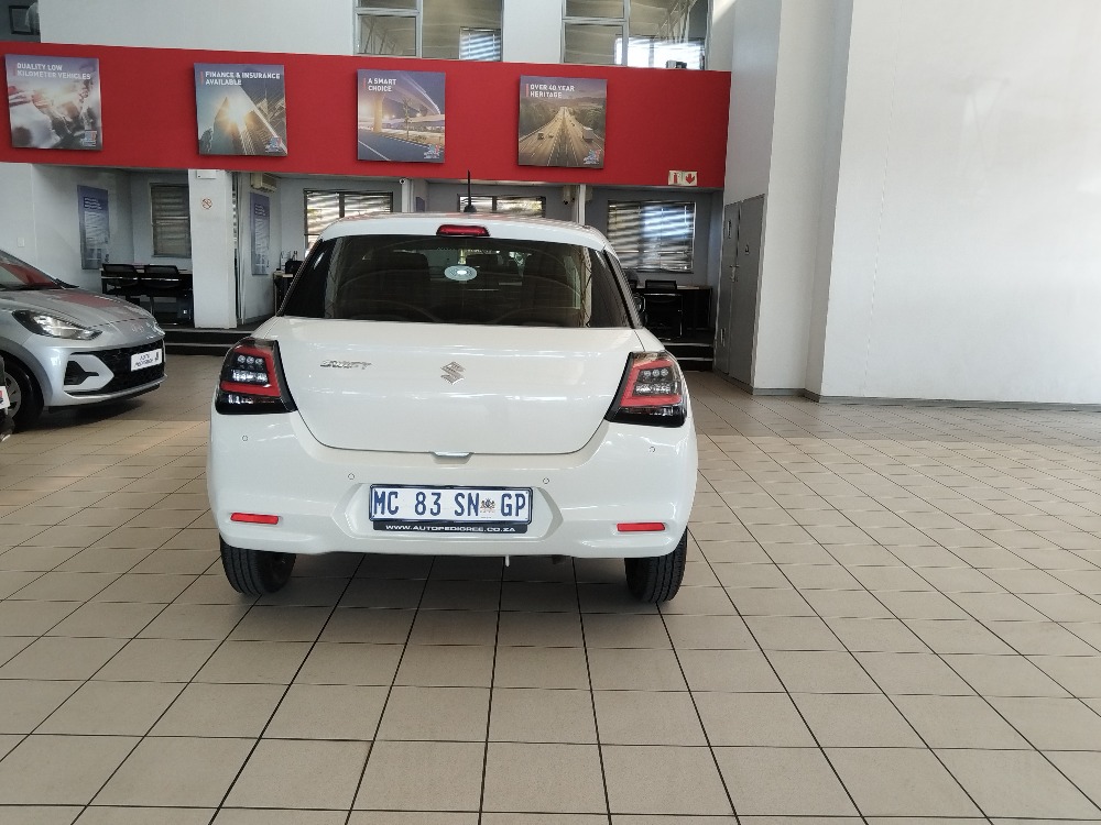 2025 SWIFT 1.2 GL