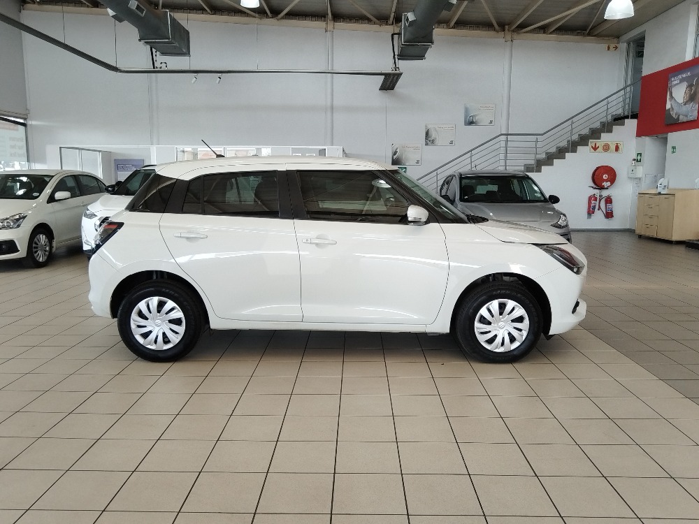 2025 SWIFT 1.2 GL