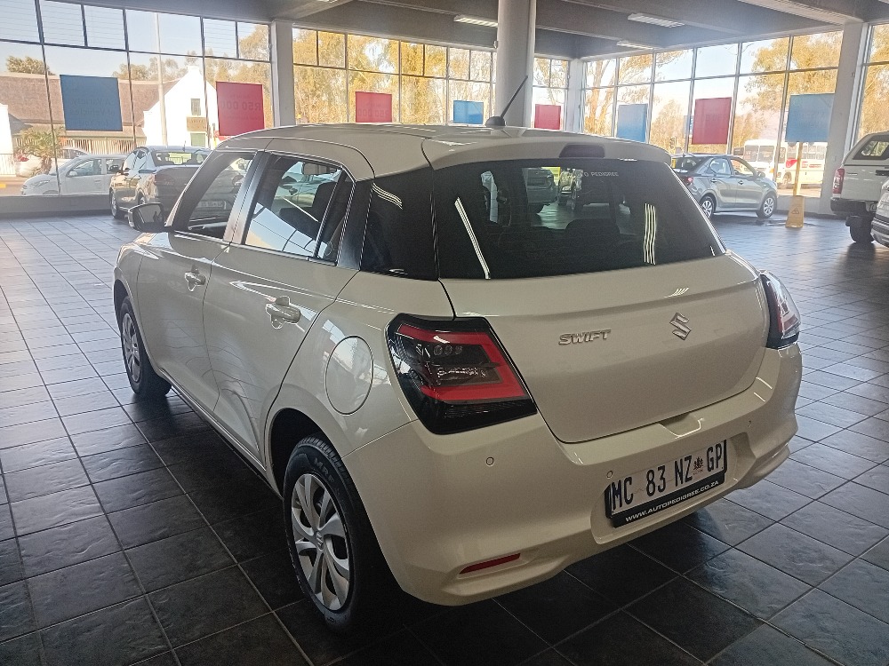 2025 SWIFT 1.2 GL