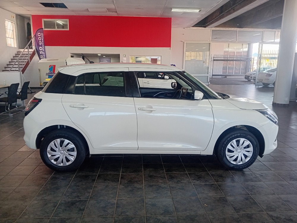 2025 SWIFT 1.2 GL