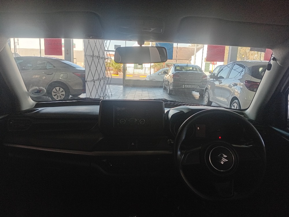 2025 SWIFT 1.2 GL