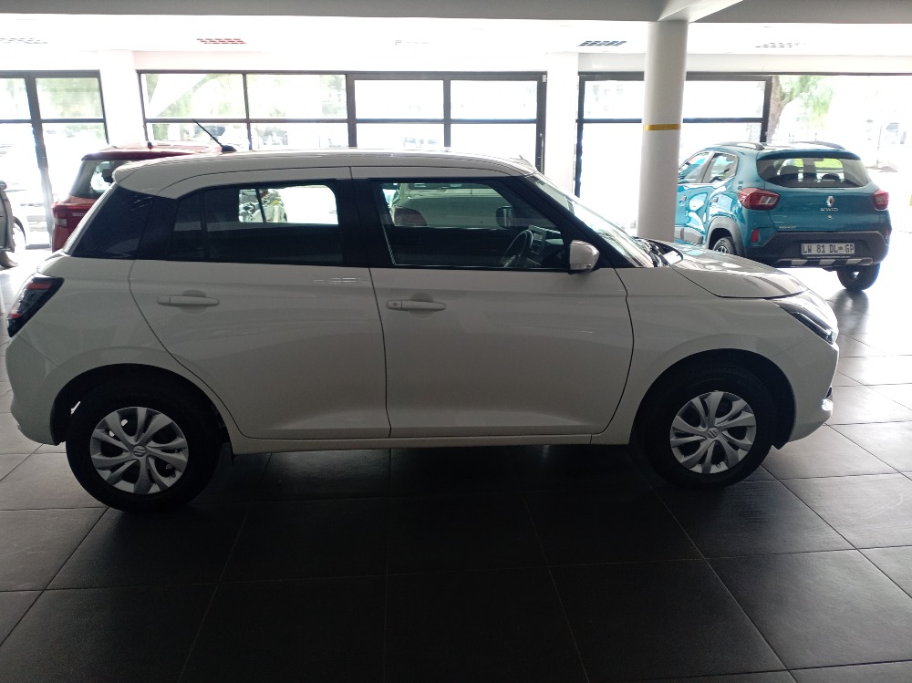 2025 SWIFT 1.2 GL