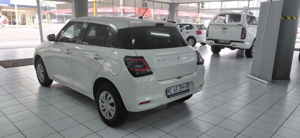 2025 SWIFT 1.2 GL
