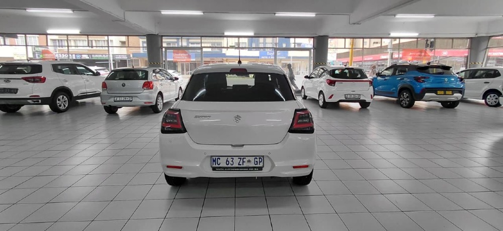 2025 SWIFT 1.2 GL