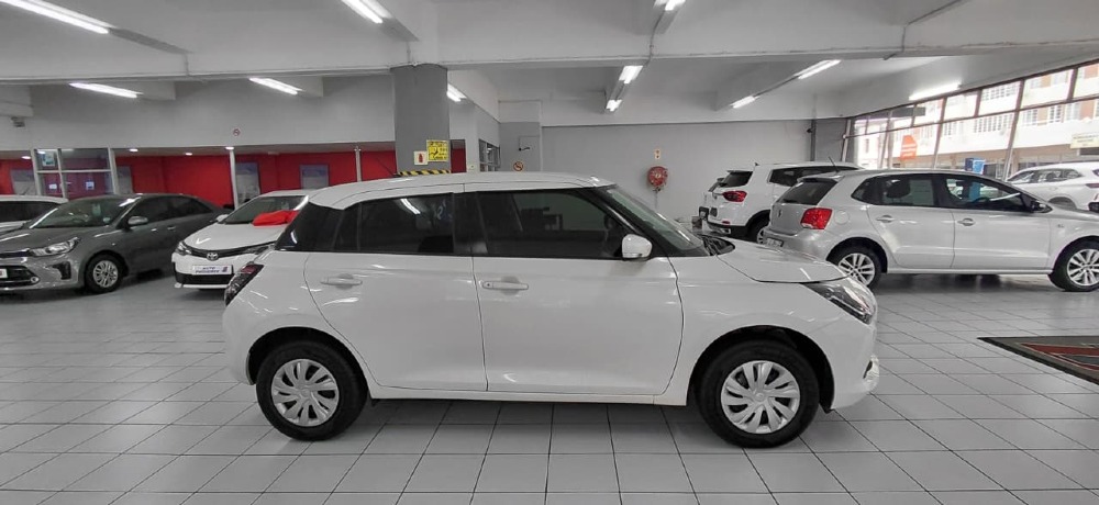 2025 SWIFT 1.2 GL