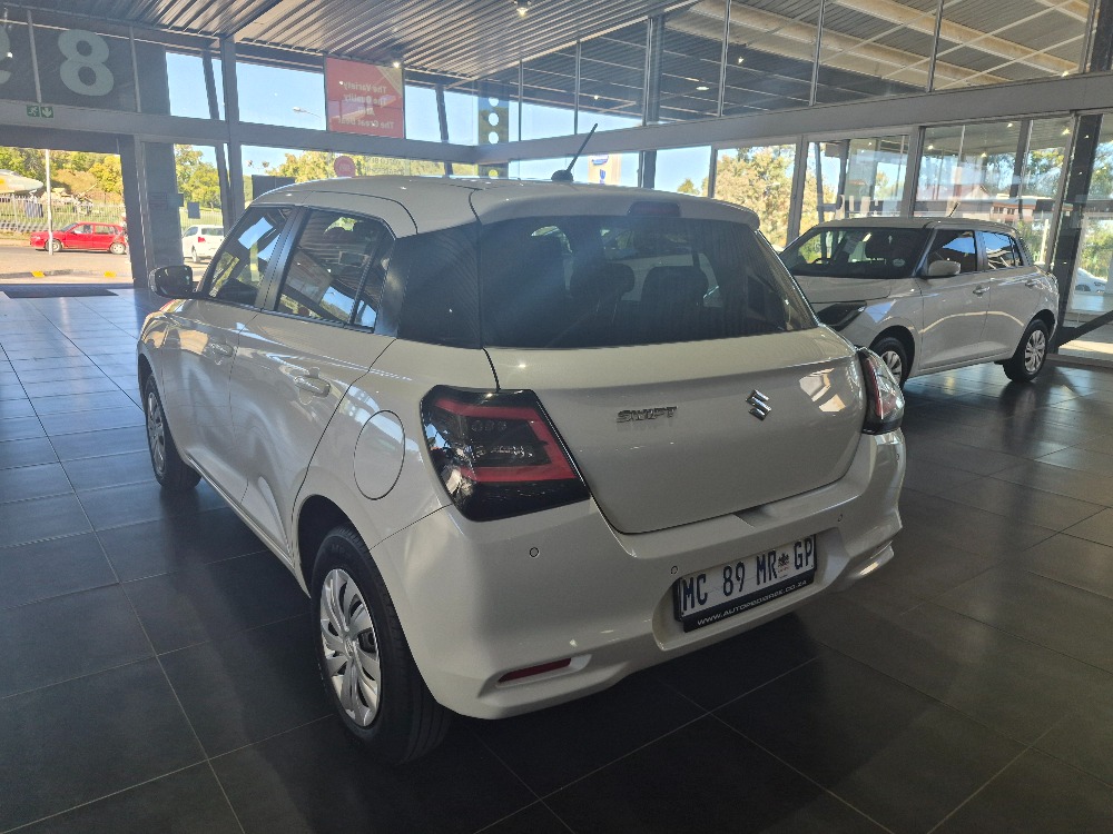 2025 SWIFT 1.2 GL