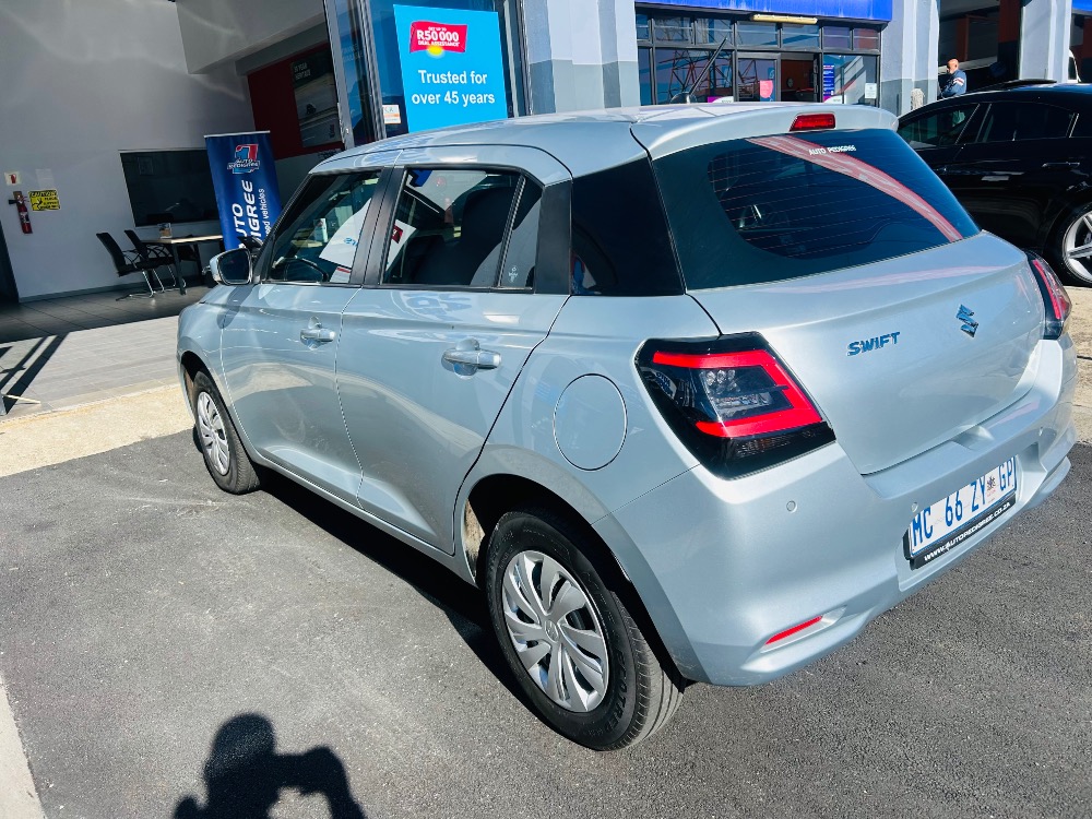 2025 SWIFT 1.2 GL