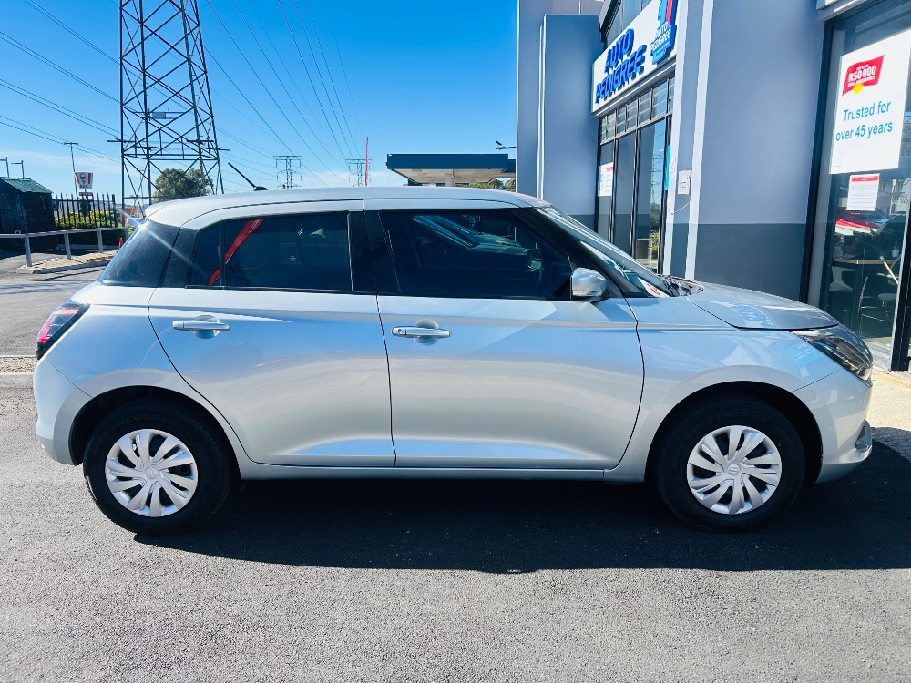 2025 SWIFT 1.2 GL