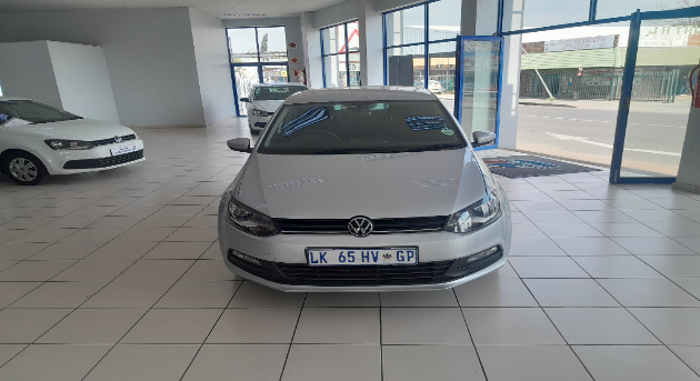 2023 POLO VIVO 1.6 COMFORTLINE TIP (5DR)