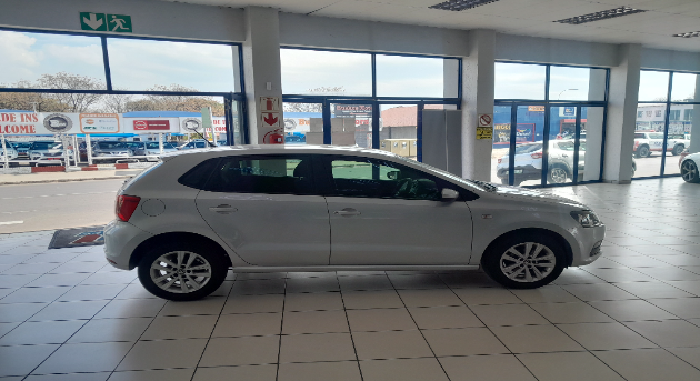 2023 POLO VIVO 1.6 COMFORTLINE TIP (5DR)