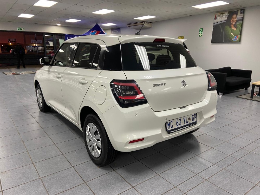 2025 SWIFT 1.2 GL