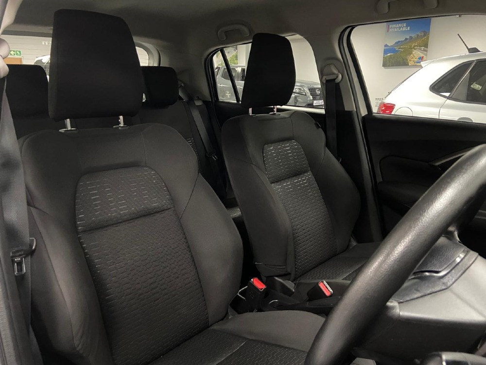 2025 SWIFT 1.2 GL