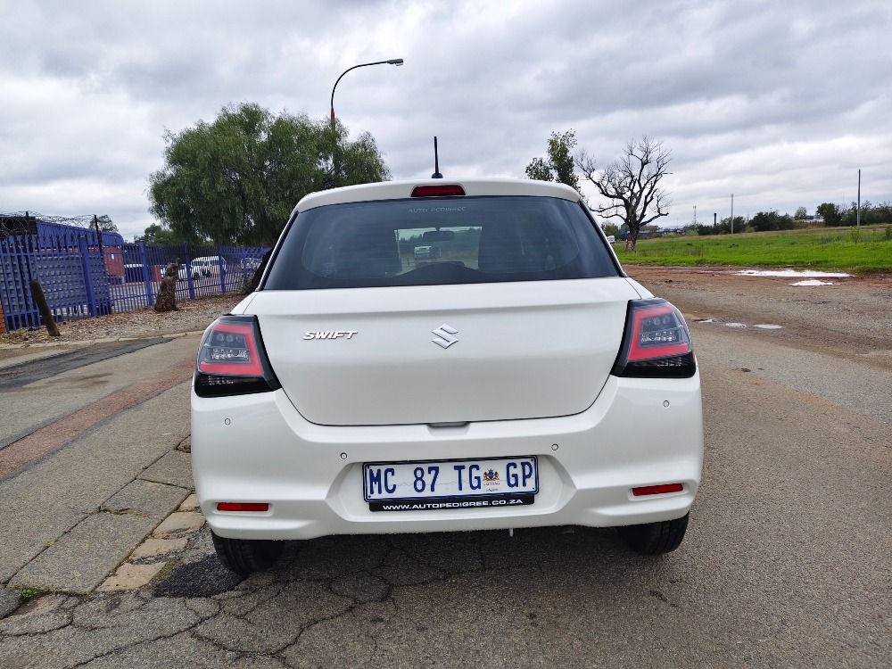 2025 SWIFT 1.2 GL