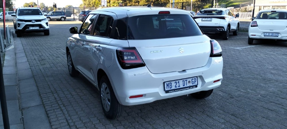 2024 SWIFT 1.2 GL
