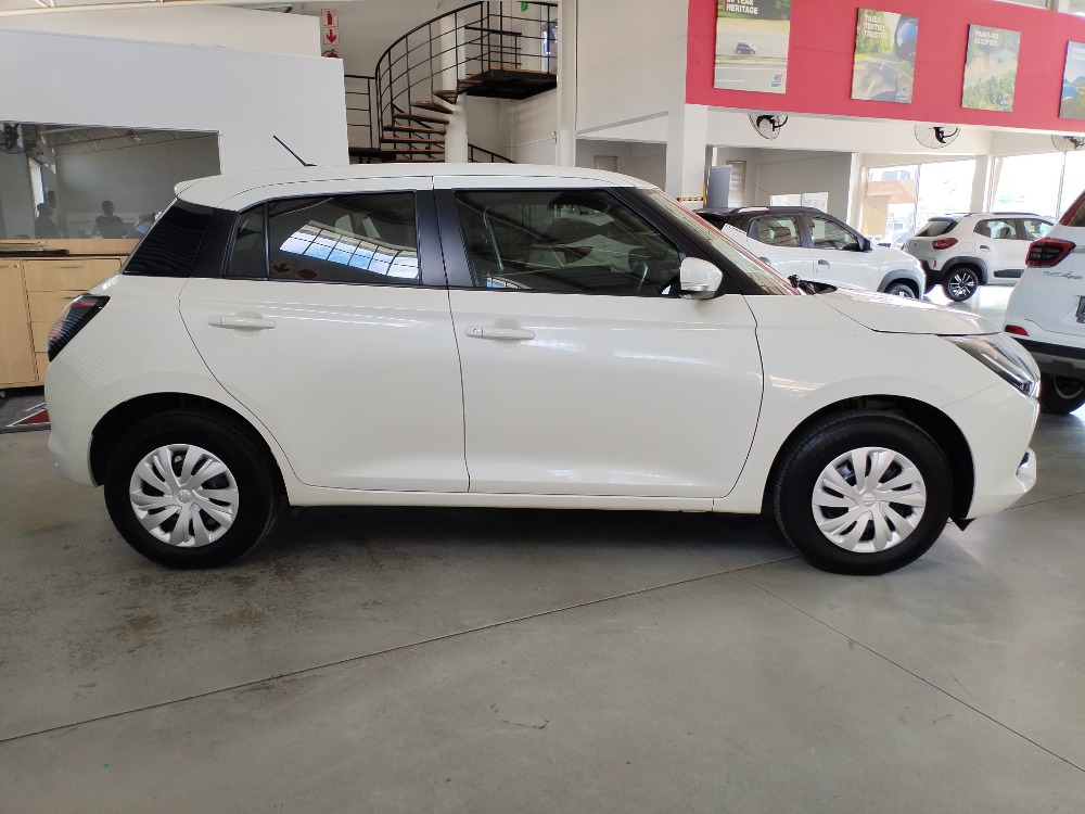2025 SWIFT 1.2 GL