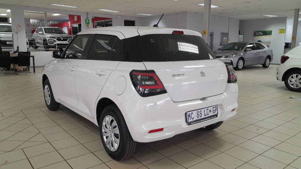 2025 SWIFT 1.2 GL