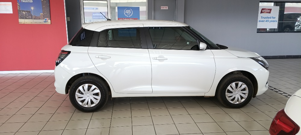 2025 SWIFT 1.2 GL