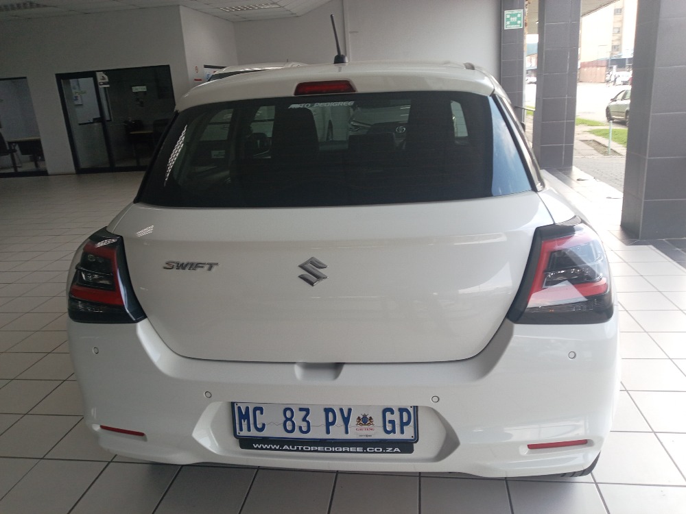 2025 SWIFT 1.2 GL