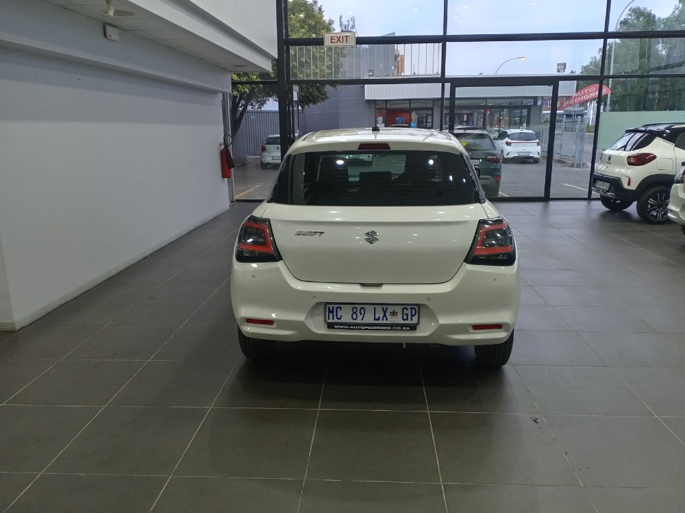 2025 SWIFT 1.2 GL