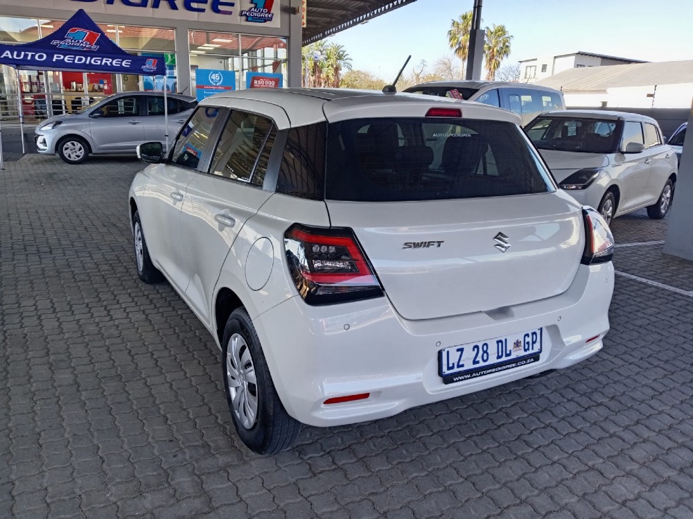 2024 SWIFT 1.2 GL