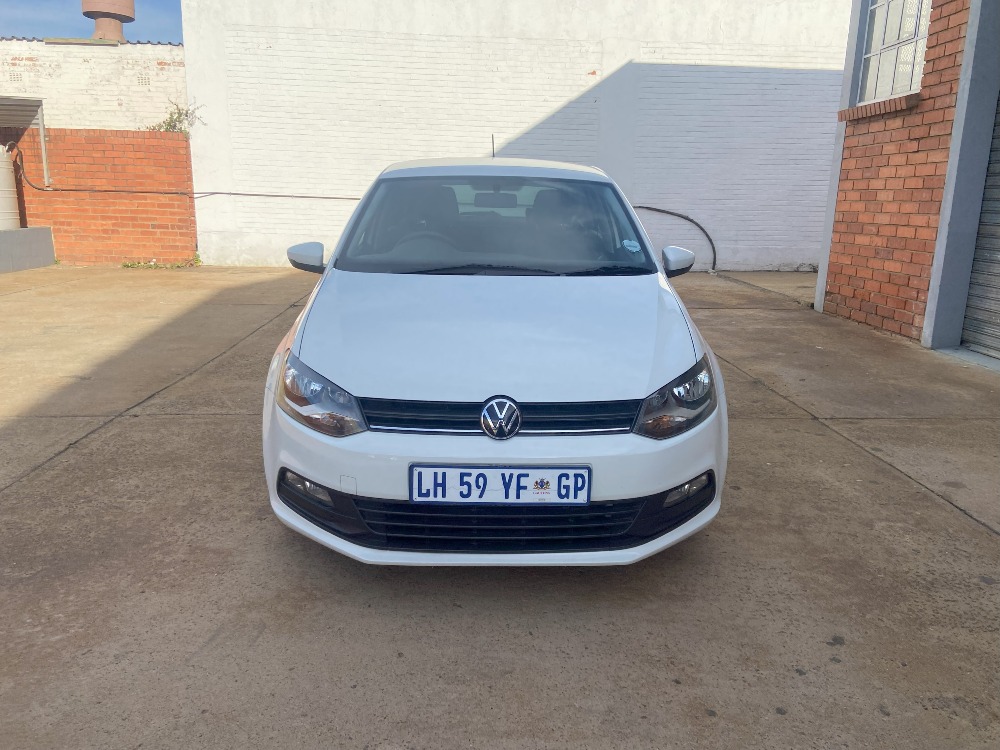 2023 POLO VIVO 1.6 COMFORTLINE TIP (5DR)