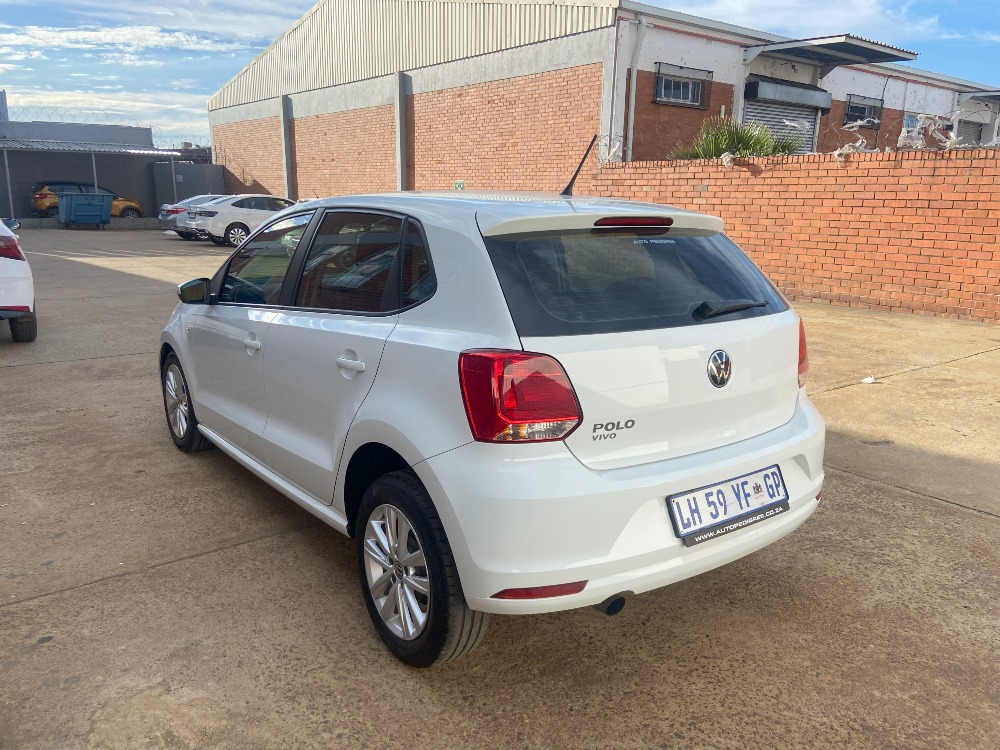 2023 POLO VIVO 1.6 COMFORTLINE TIP (5DR)