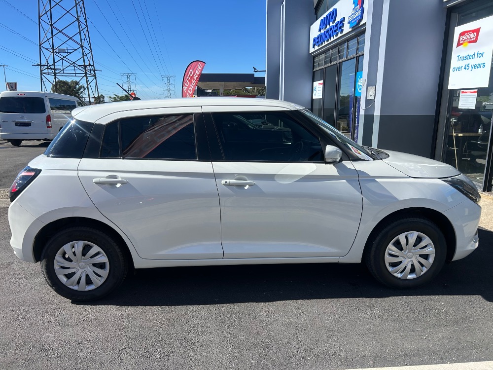 2024 SWIFT 1.2 GL
