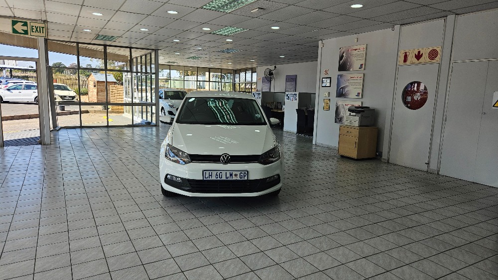 2023 POLO VIVO 1.6 COMFORTLINE TIP (5DR)