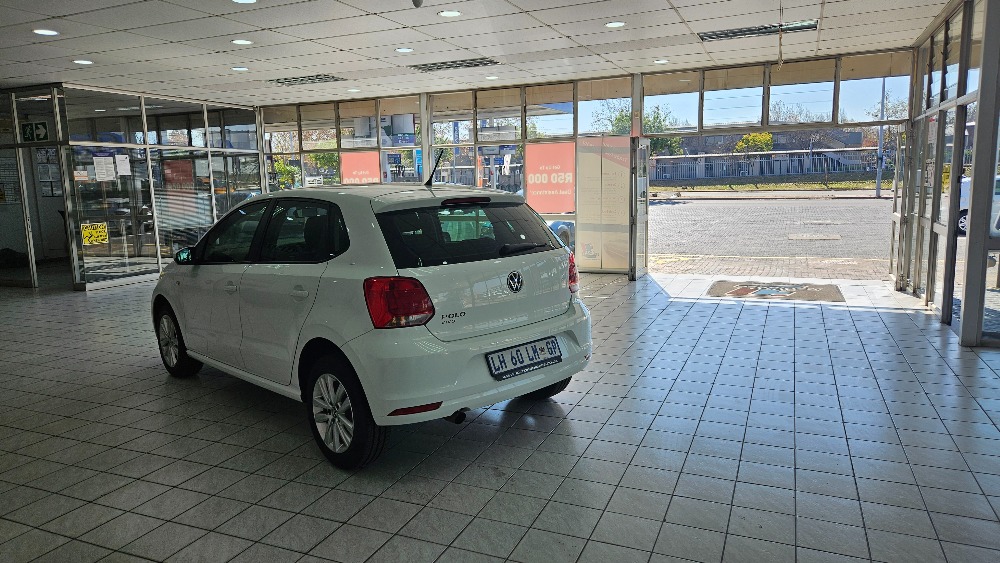 2023 POLO VIVO 1.6 COMFORTLINE TIP (5DR)