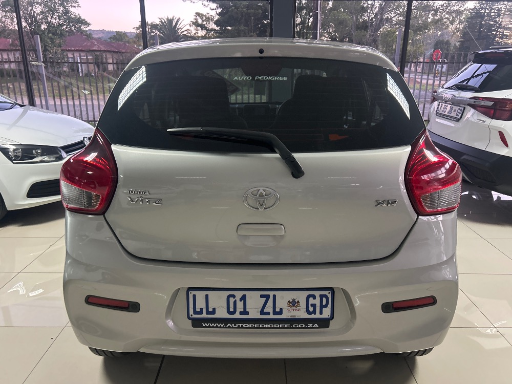 2023 VITZ 1.0 XR