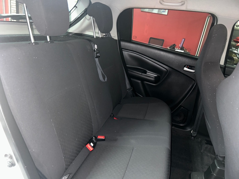 2023 VITZ 1.0 XR