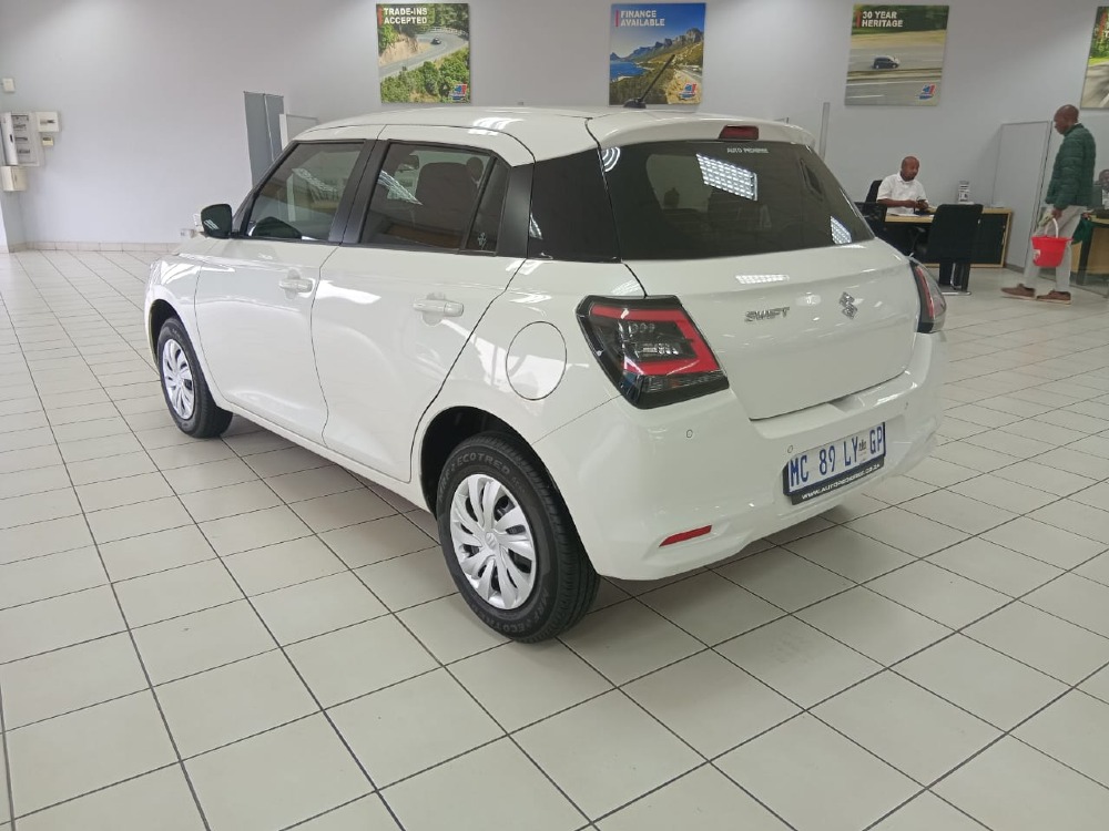 2025 SWIFT 1.2 GL