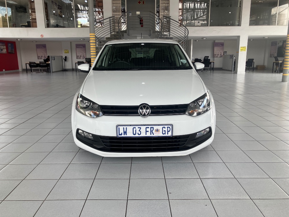 2024 POLO VIVO 1.6 COMFORTLINE TIP (5DR)