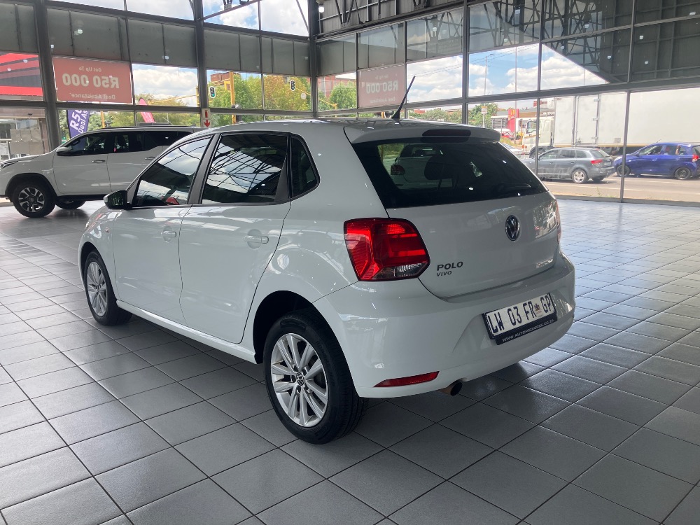 2024 POLO VIVO 1.6 COMFORTLINE TIP (5DR)