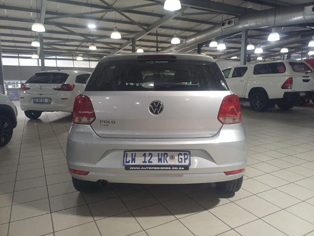 2024 POLO VIVO 1.6 COMFORTLINE TIP (5DR)