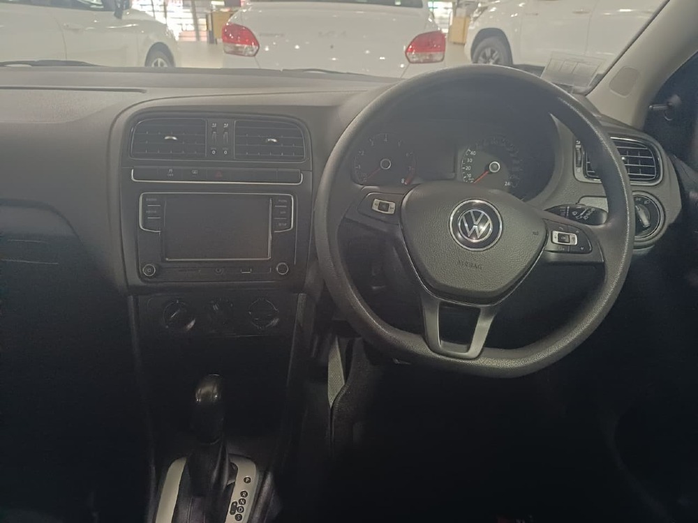 2024 POLO VIVO 1.6 COMFORTLINE TIP (5DR)