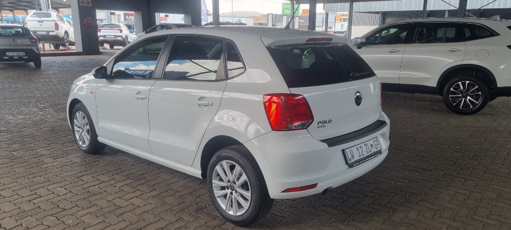 2024 POLO VIVO 1.6 COMFORTLINE TIP (5DR)