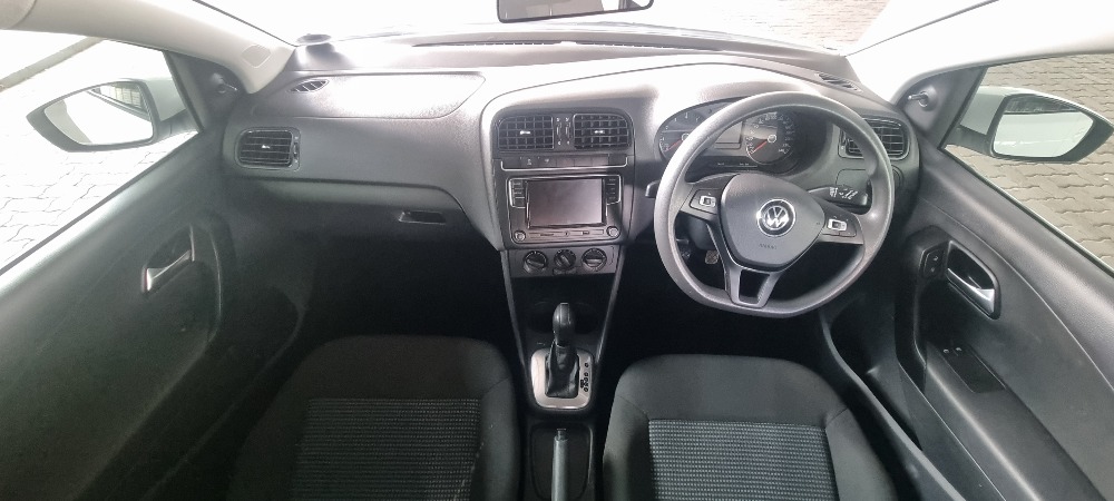 2024 POLO VIVO 1.6 COMFORTLINE TIP (5DR)