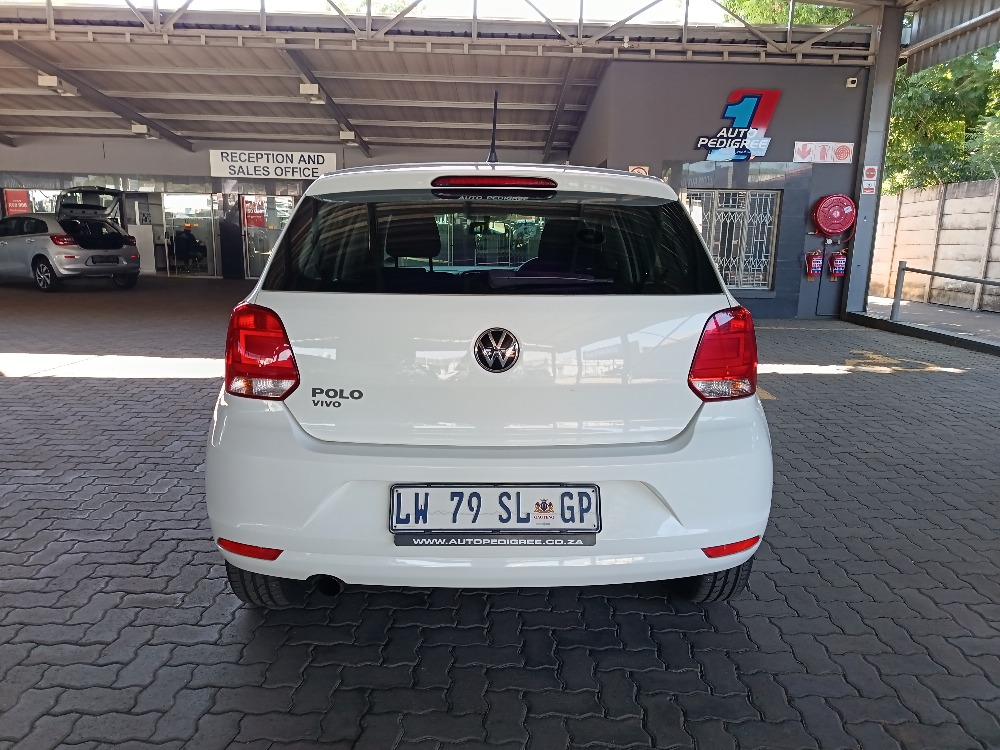 2024 POLO VIVO 1.6 COMFORTLINE TIP (5DR)